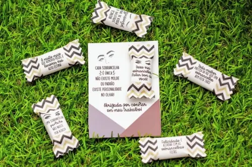 SOBRANCELHA- CARD COM BALINHA