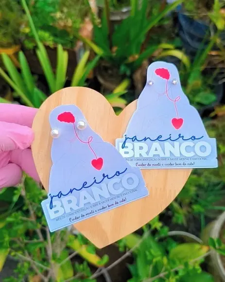 Tag com Brinco- Janeiro Branco