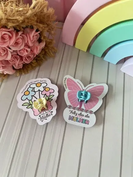 Tag com Mini Prendedor de Cabelo- Dia da Mulher