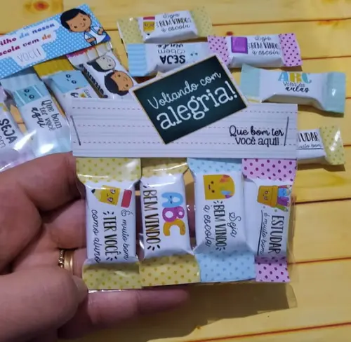 Volta as Aulas- 4 Balinhas com Lapela