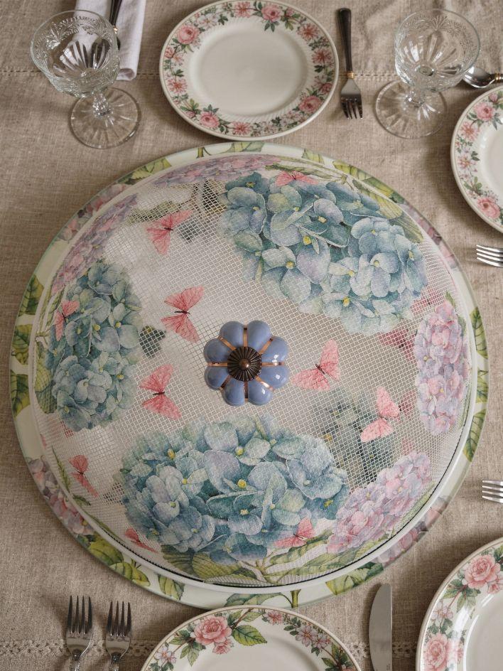 Boleira artesanal decorada/Cobre bolo decorado c/decoupage