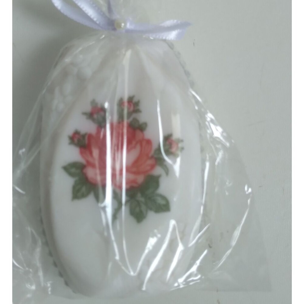 kit com 2 sabonetes Lux decorados com decoupage  - Embalagem em c