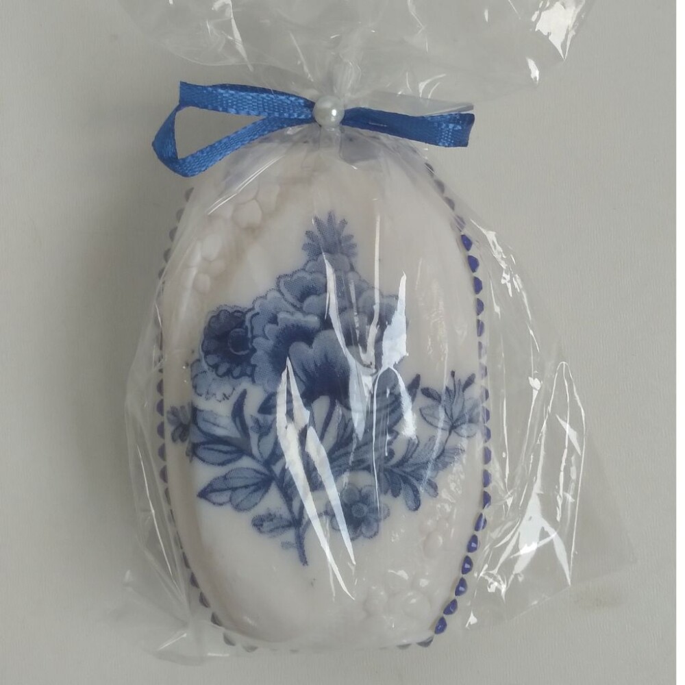 Kit com 2 sabonetes Lux decorados c/decoupage (85 g) - Embalagem 