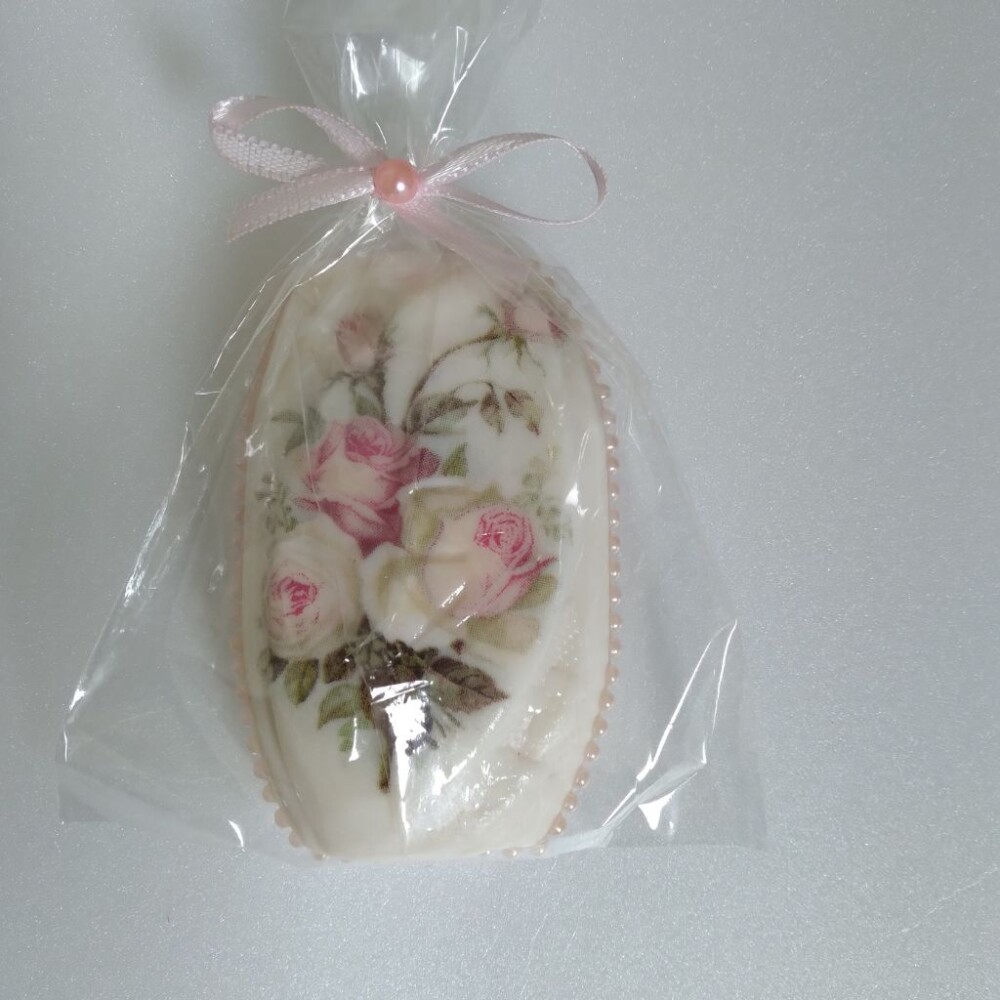 Sabonete Lux decorado com decoupage- Embalagem celofane e caixa p