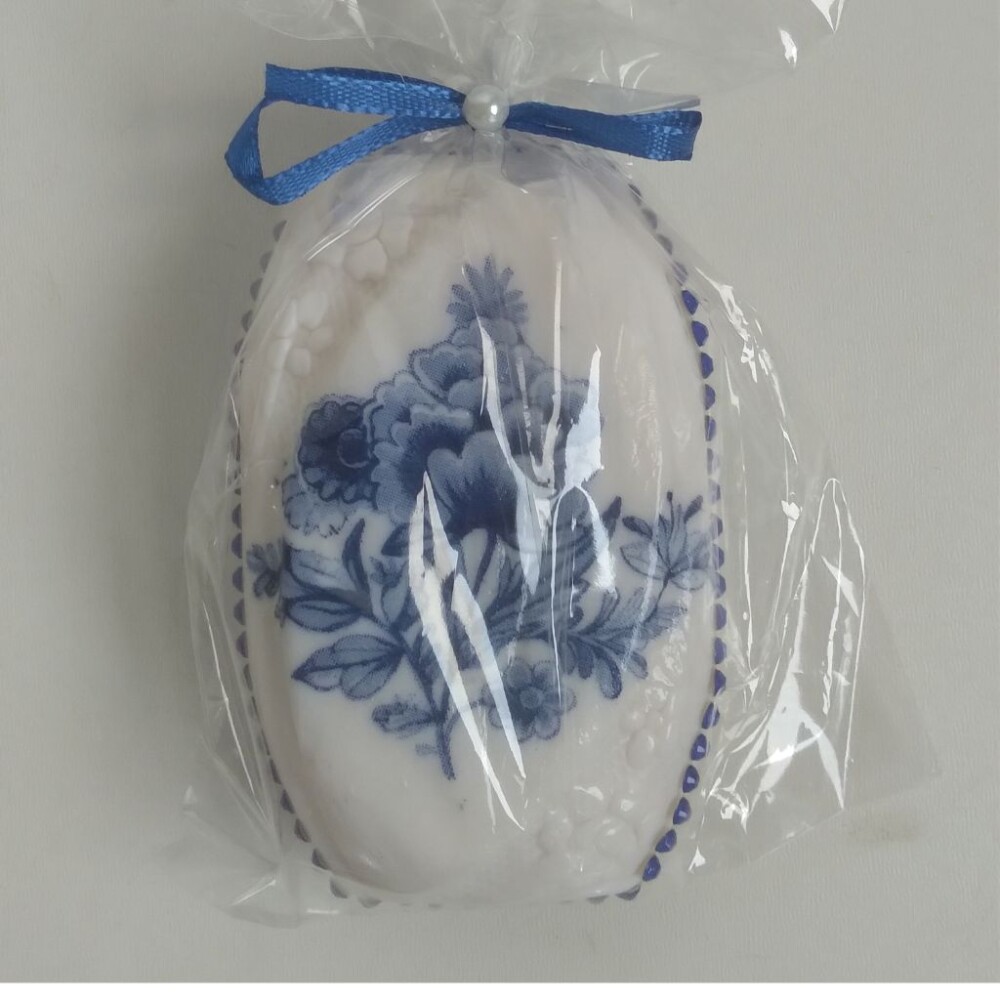 Sabonete Lux decorado com decoupage- Embalagem celofane e caixa p