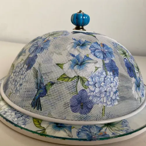 Boleira artesanal decorada/Cobre bolo decorado c/decoupage/Prato MDF com proteção de vidro fixo
