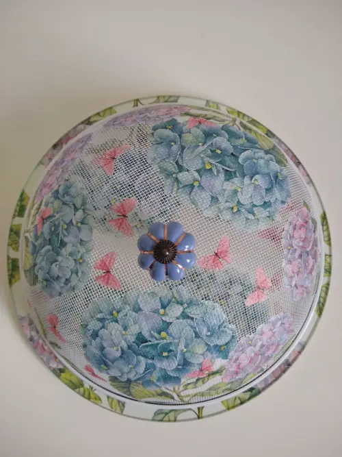 Boleira artesanal decorada/Cobre bolo decorado c/decoupage