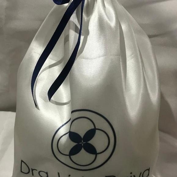Sacos de cetim personalizados ideal para chinelos