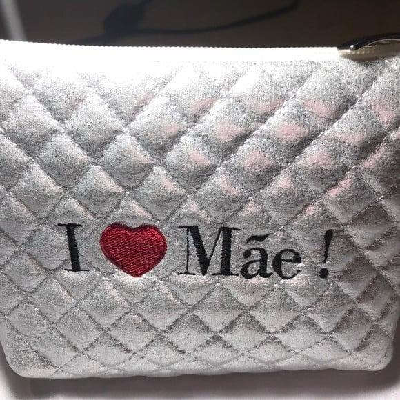 necessaire em metalassê bordadas especial dia das mães