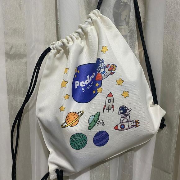 Mochilinhas de Lembranças Personalizadas com Arte de Colorir