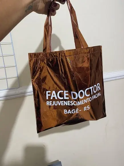 Sacolas Metalizadas 20x25cm Personalizadas com Logo ou Arte