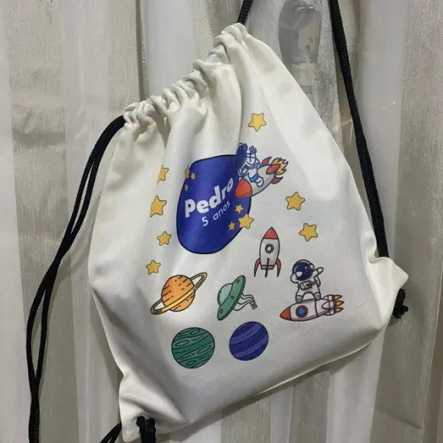 Mochilinhas de Lembranças Personalizadas com Arte de Colorir