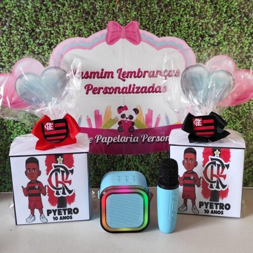 Mini Karaokê com Mini Caixa de Som e Um Microfone