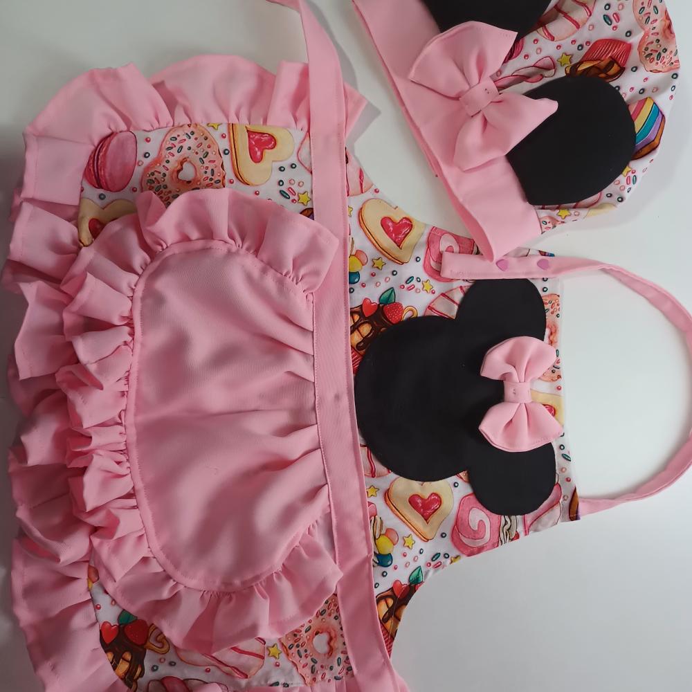 ✨ Kit Infantil Minnie Rosa em Tecido – Avental + Touca