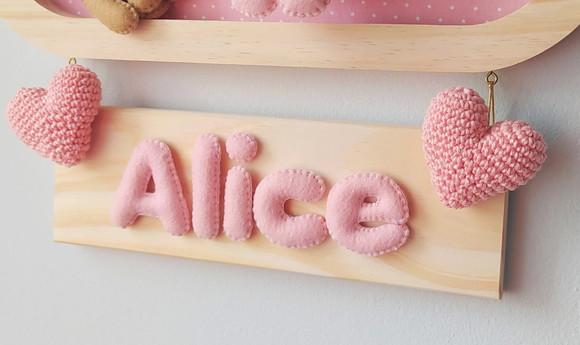Porta de Maternidade - Menininha e Cachorrinho Golden