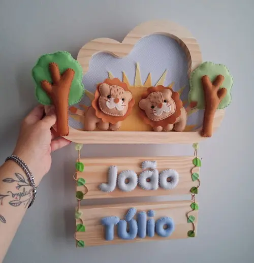 Enfeite Quadrinho Porta de Maternidade - Leões Gêmeos