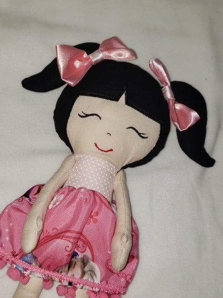 Boneca De Pano Bordada