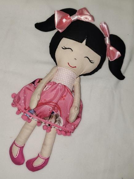 Boneca De Pano Bordada