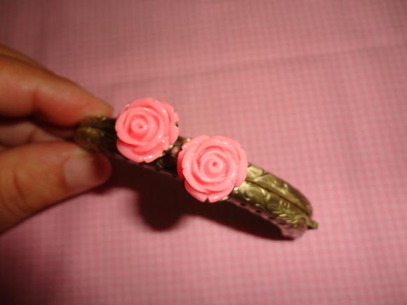 Fecho da vovó com flor de resina