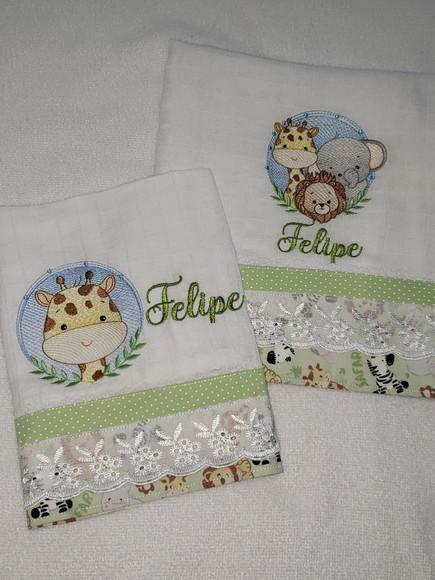 Kit 2 Fraldas Bordadas