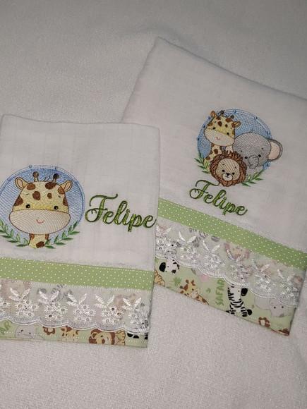 Kit 2 Fraldas Bordadas