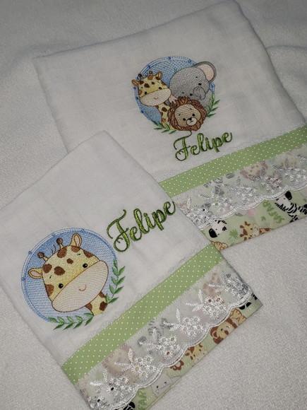 Kit 2 Fraldas Bordadas