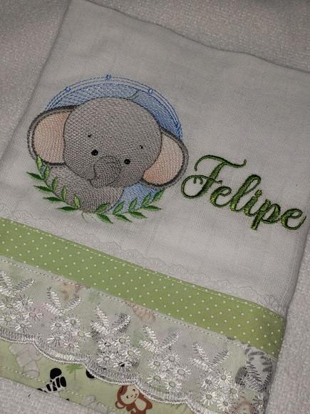 Kit 2 Fraldas Bordadas