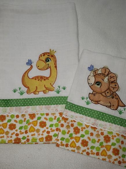 Kit 2 Fraldas Bordadas