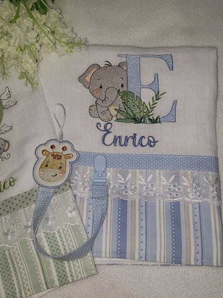 Kit 2 Fraldas Bordadas + 1 Prendedor de Chupeta