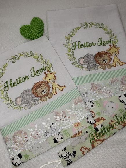 Kit 2 Fraldas Bordadas + 1 Prendedor de Chupeta
