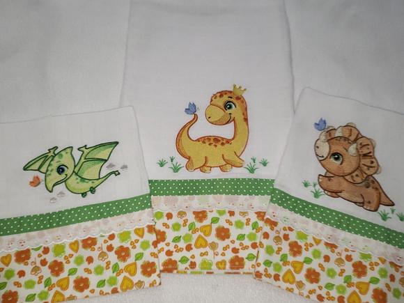 Kit 3 Fraldas Bordadas