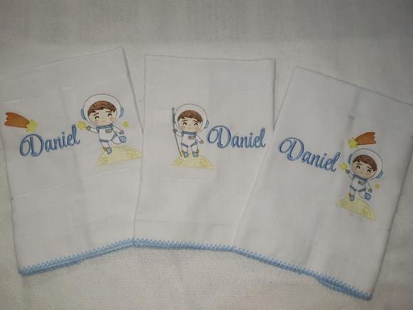 Kit 3 Fraldas de Boca Bordada