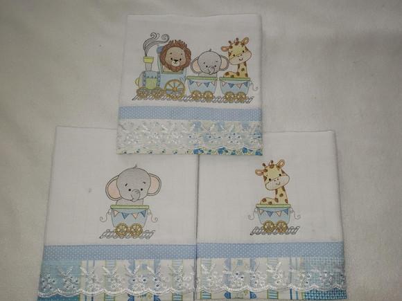 Kit 3 Fraldas de Boca Bordada