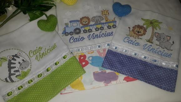 Kit 3 Fraldas de Boca Bordada