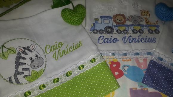 Kit 3 Fraldas de Boca Bordada