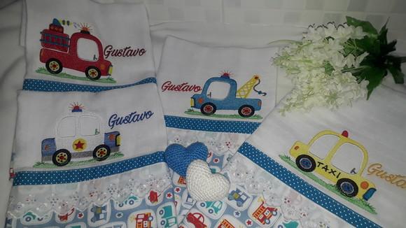 Kit 4 Fraldas Bordadas