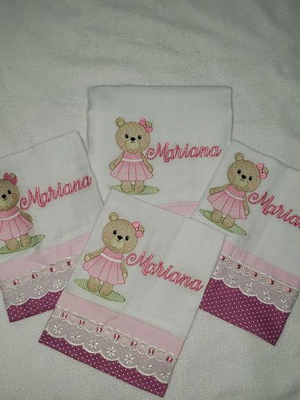 Kit 4 Fraldas Bordadas + Toalha Fralda com Capuz + Toalha Es
