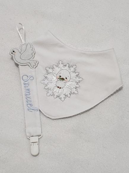 Kit Babador Bordado e Prendedor de Chupeta para Batizado
