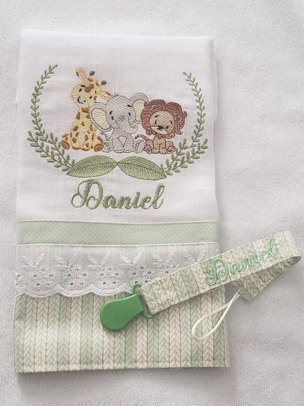 Kit Fralda de Boca e Prendedor de Chupetas