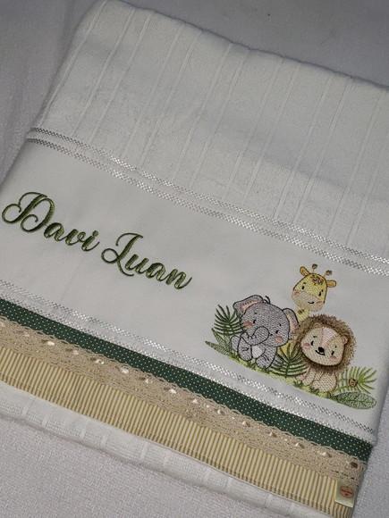 Kit Roupão de Bebê e Toalha de Banho Personalizado