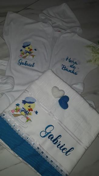 Kit Roupão de Bebê e Toalha de Banho Personalizado
