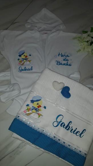 Kit Roupão de Bebê e Toalha de Banho Personalizado