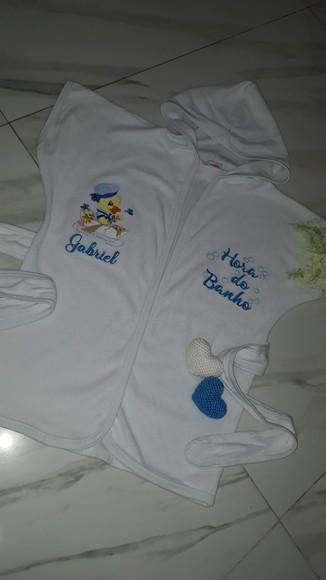 Kit Roupão de Bebê e Toalha de Banho Personalizado
