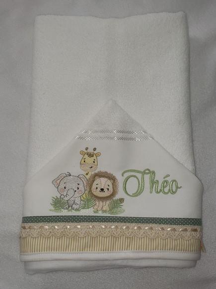 Kit Toalha com Capuz Personalizada + Prendedor de Chupeta
