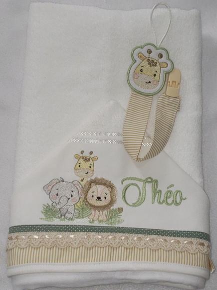 Kit Toalha com Capuz Personalizada + Prendedor de Chupeta