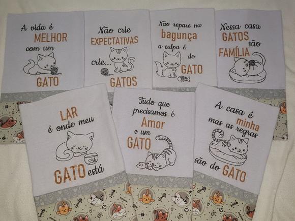 Semaninha Gatinhos