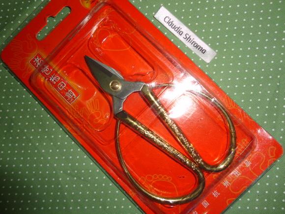 Tesoura para bordado