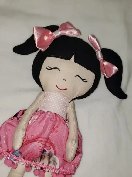 Boneca De Pano Bordada