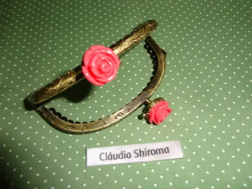 Fecho da vovó com flor de resina