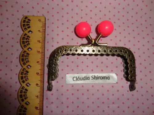 Fecho da vovó quadrado bolinha colorida rosa
